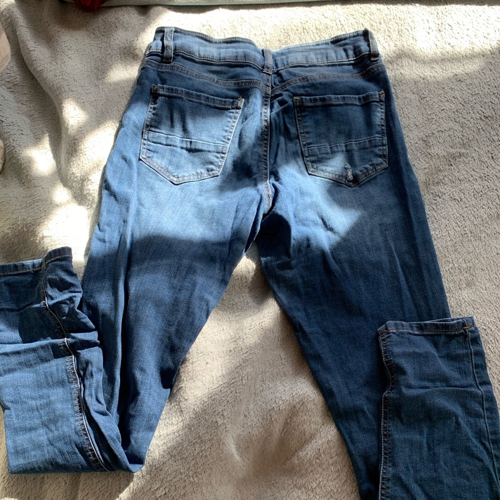Ripped jeans - Picture 3 of 3